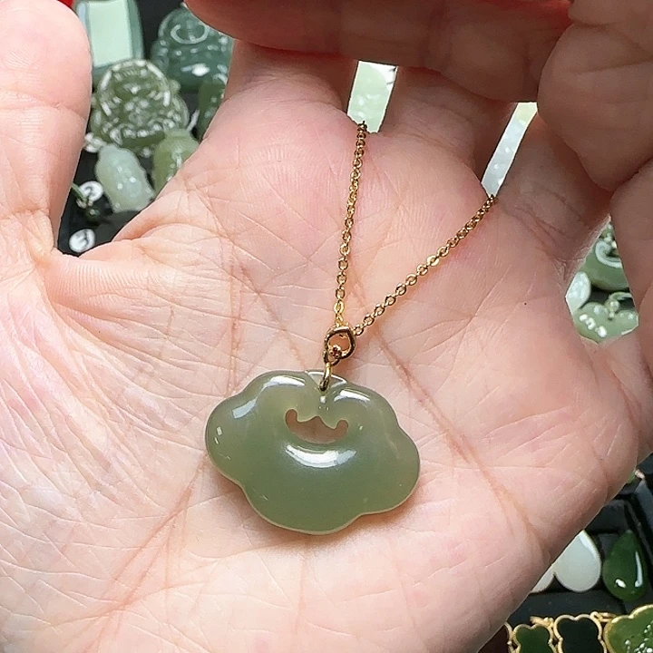 颈饰银S925镶嵌和田玉