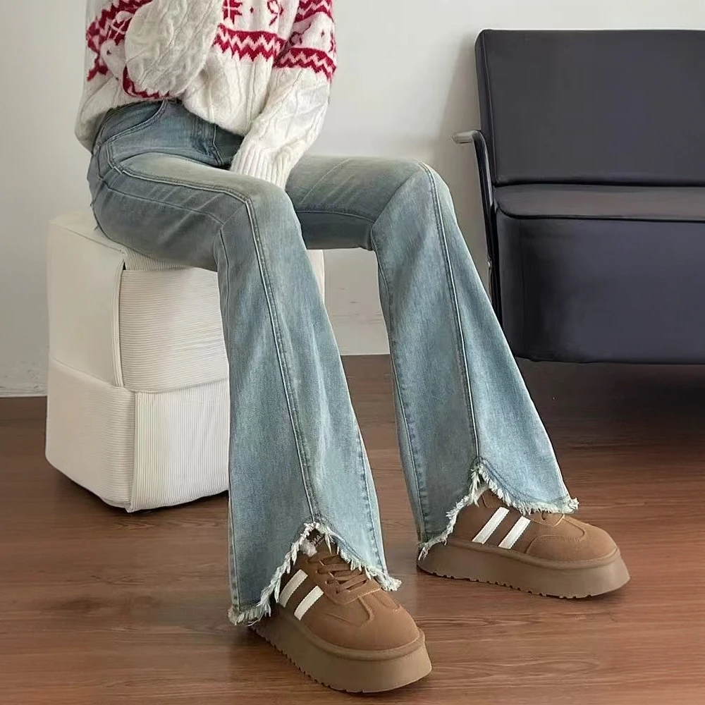 浅蓝色毛边微喇牛仔裤女早春新款胖妹妹mm高腰显瘦遮胯弹力喇叭裤