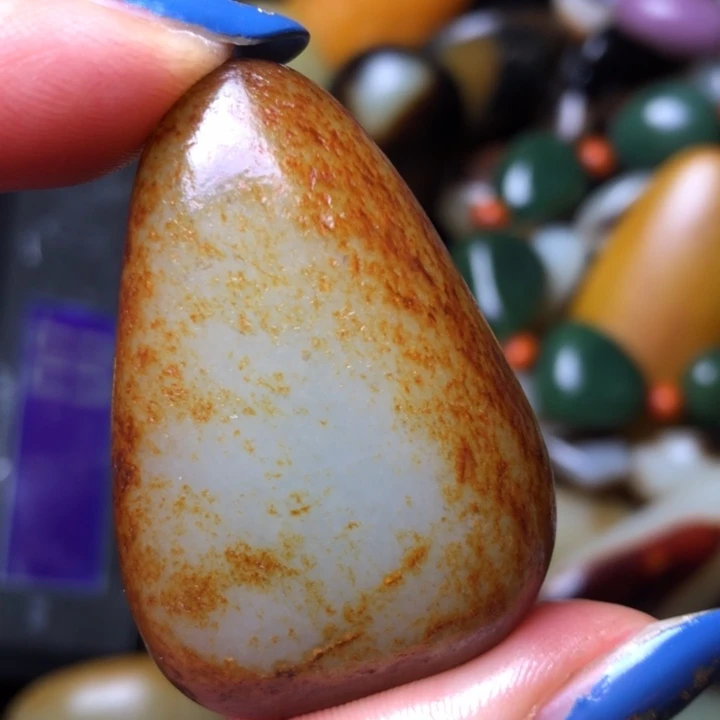 和田玉未镶嵌珠宝奇石