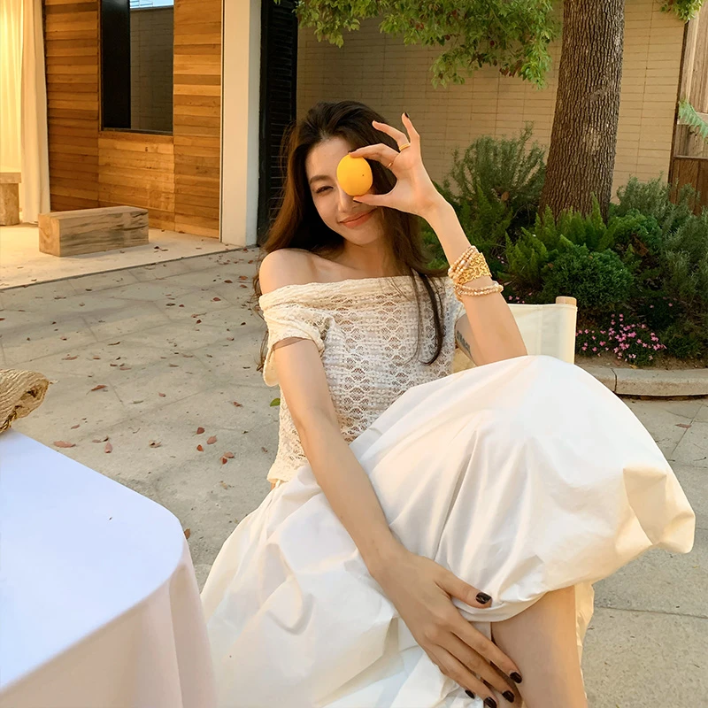 AloneSavor 龍喜儿 短款纯色斜领无袖T恤仙气法式P237