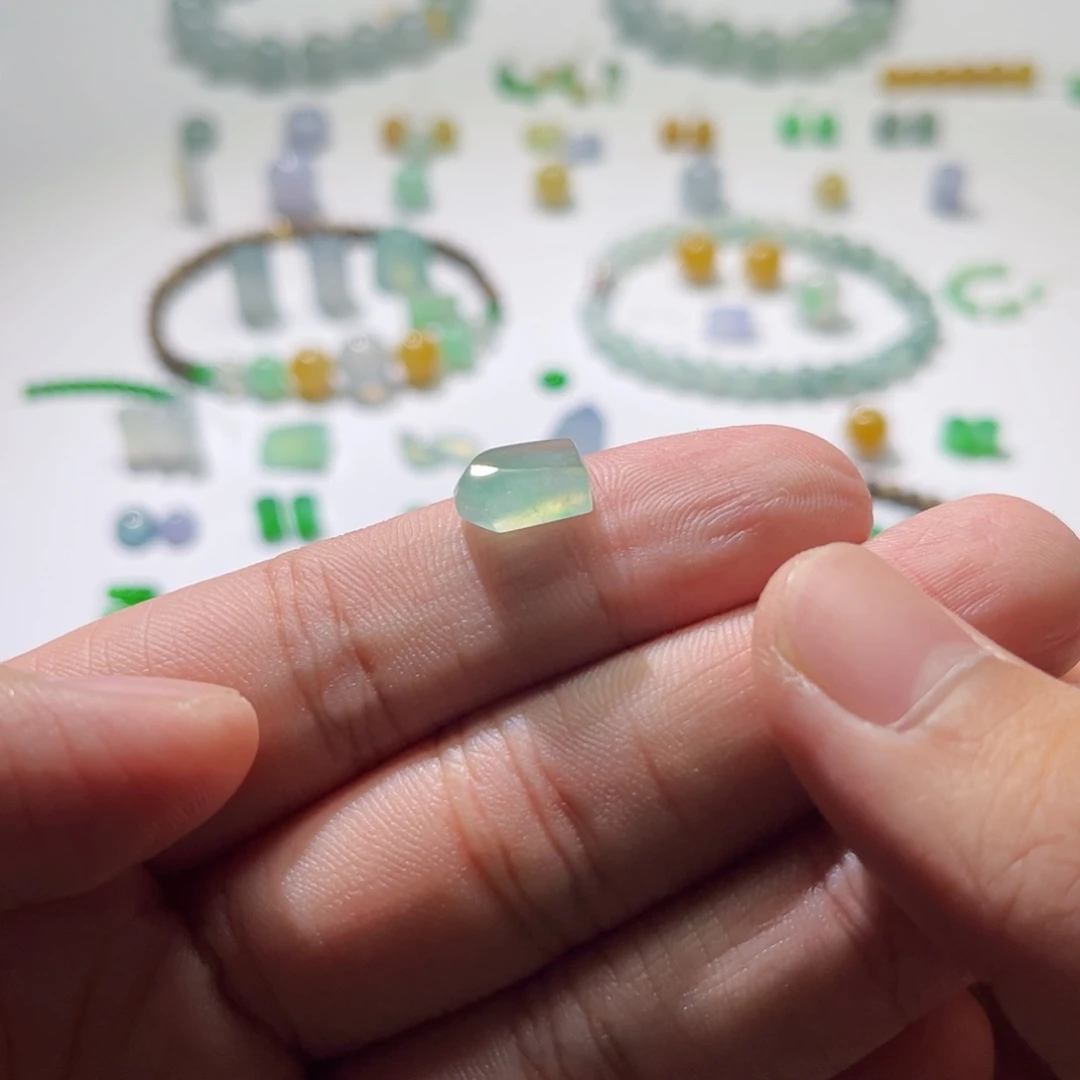 翡翠散珠裸石随型