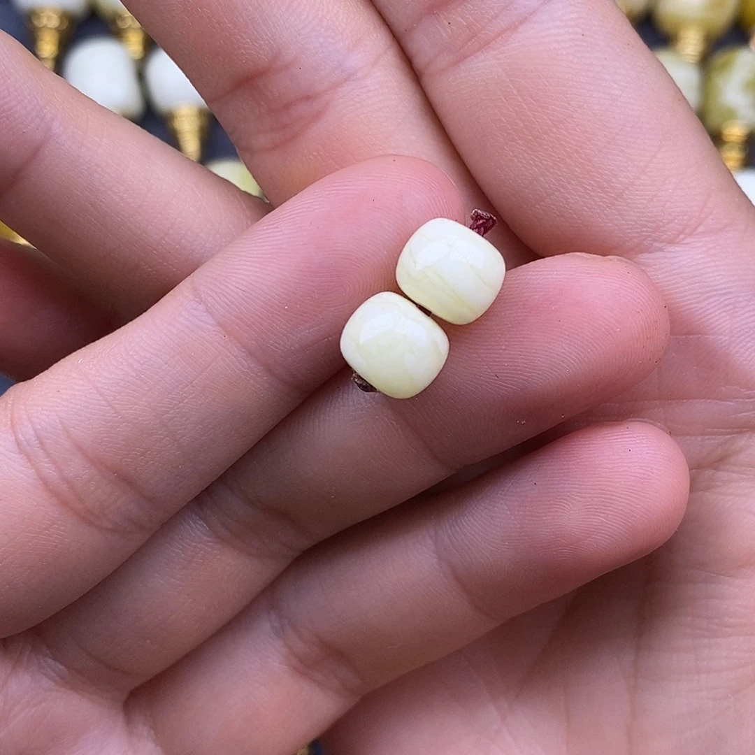 琥珀未镶嵌裸石9.2mm 蜜蜡珠子
