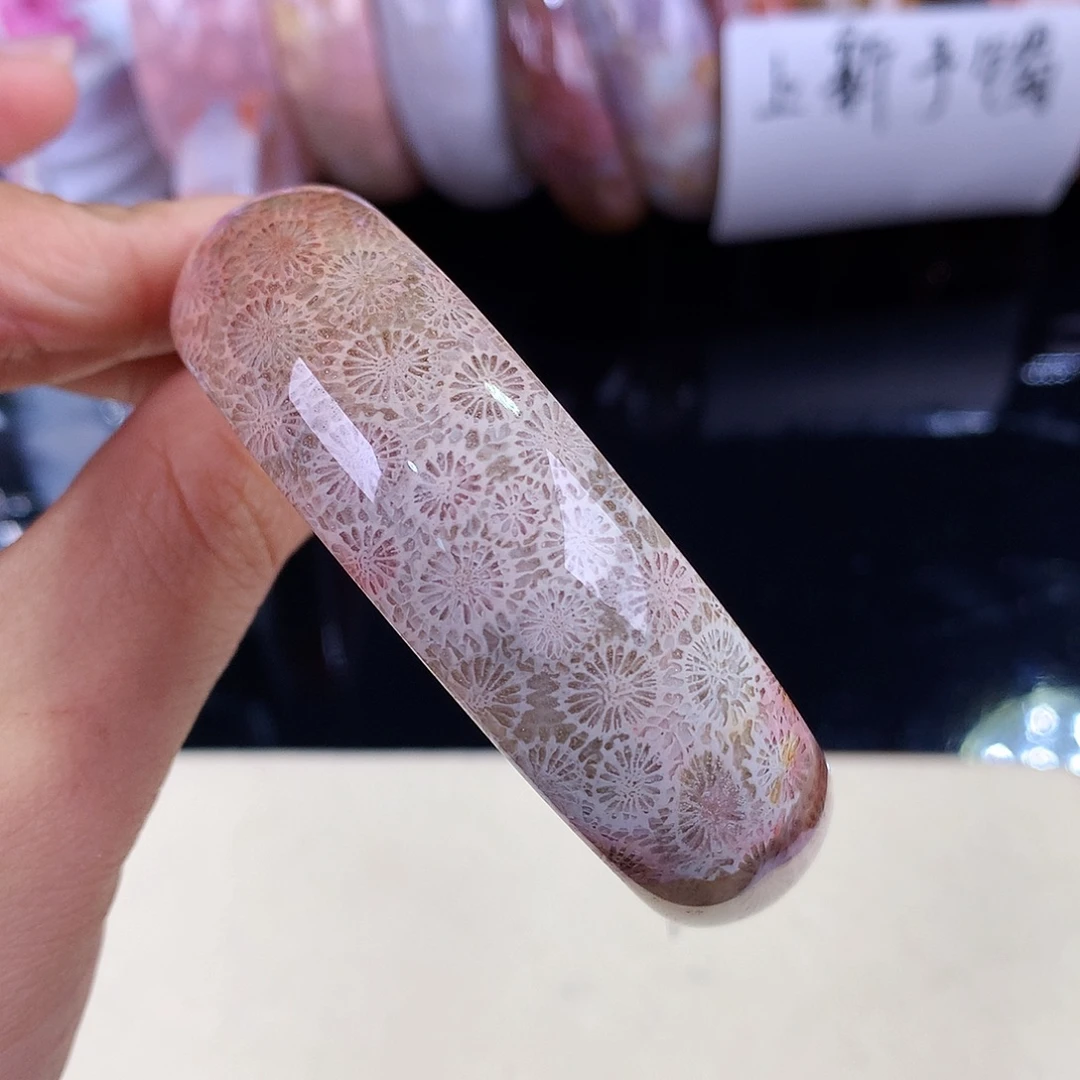 硅化珊瑚（珊瑚玉）未镶嵌吊坠(赠链)（34号上新双面雏菊58圈