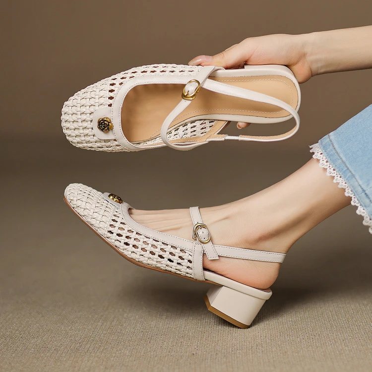山茶花真皮镂空中跟凉鞋女包头2025夏季新款一字扣后空编织粗跟鞋
