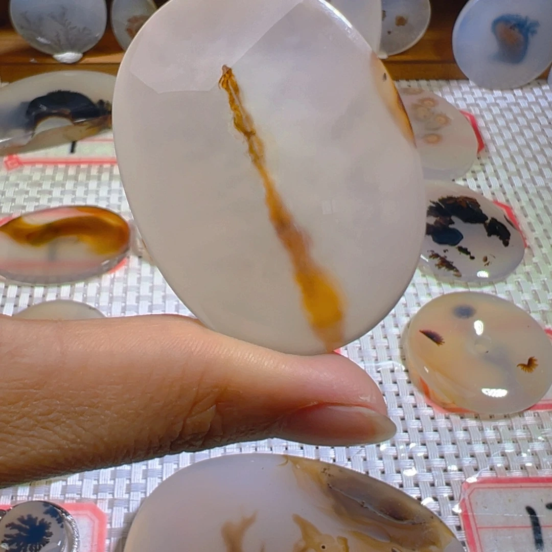 玛瑙/玉髓未镶嵌颈饰