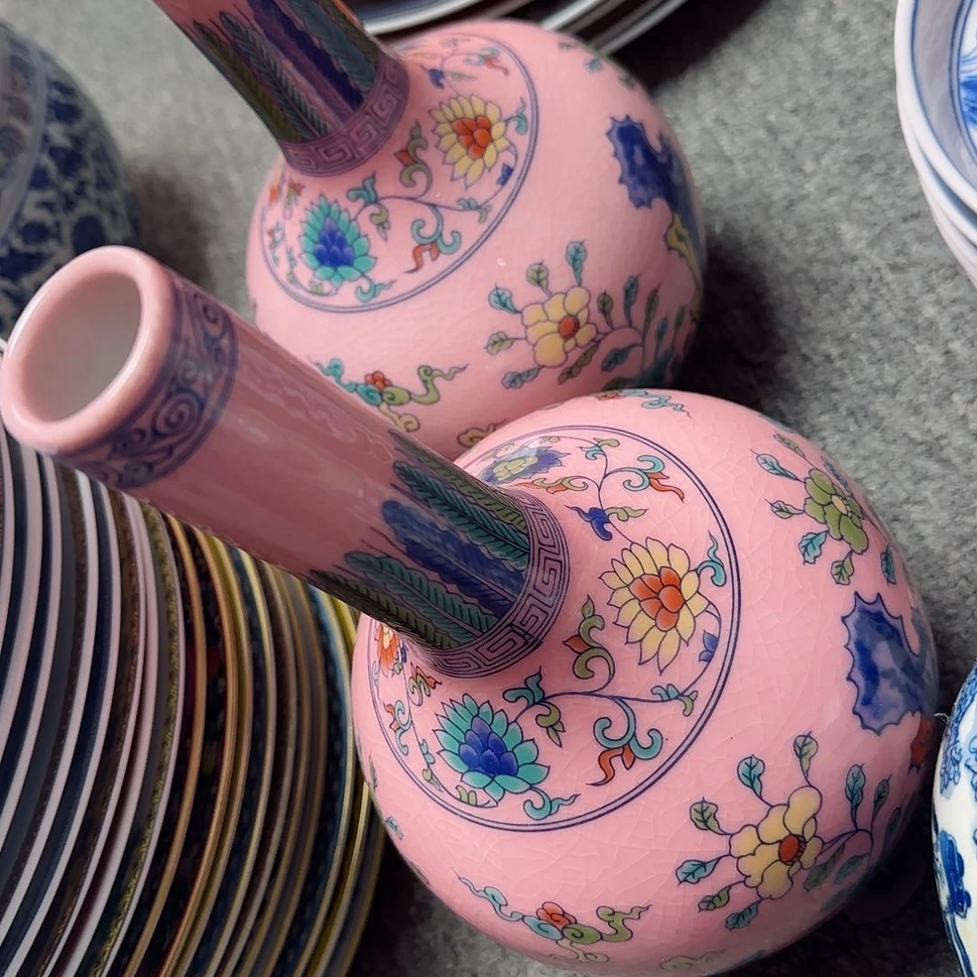 摆件用****歌瓷器的工艺技术水平