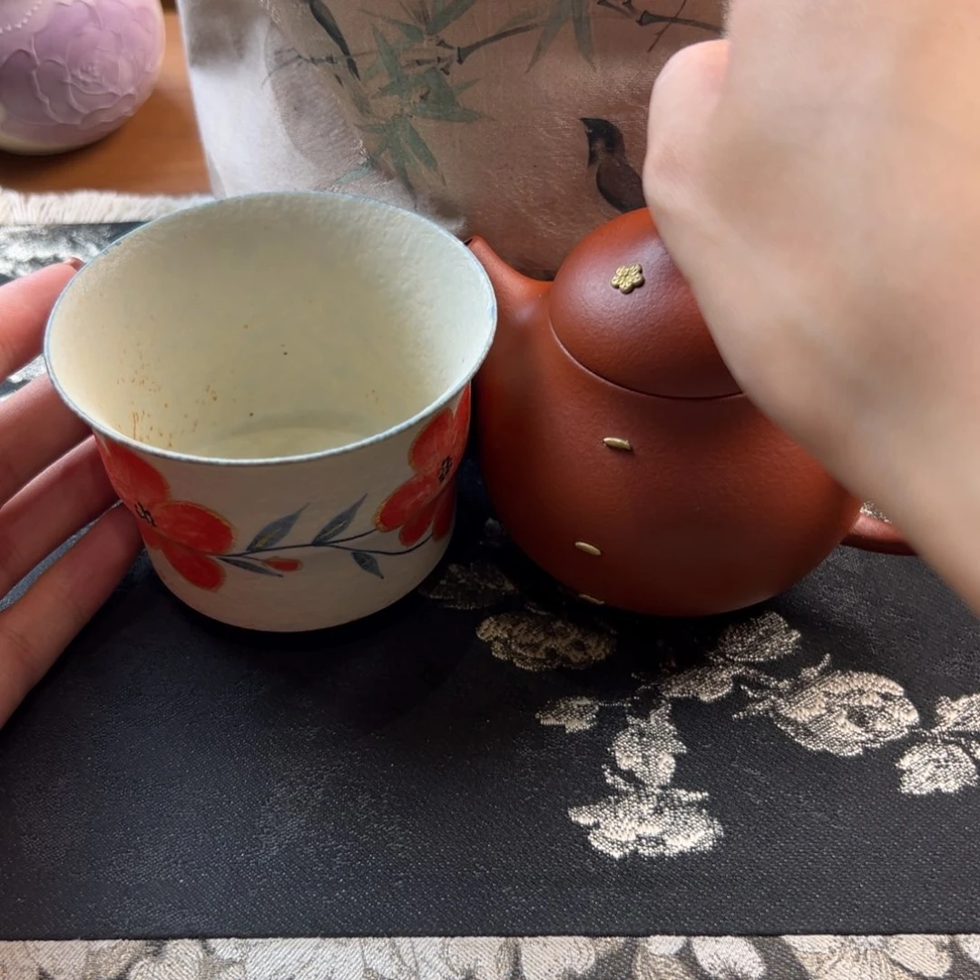 茶具等产品的生产和销售为