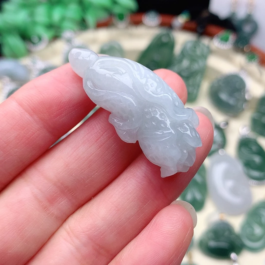翡翠未镶嵌颈饰吊坠