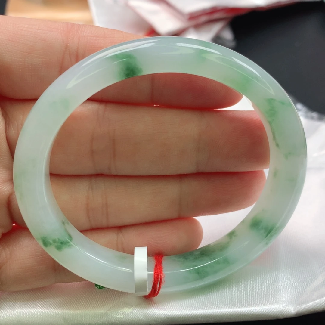 翡翠手镯未镶嵌贵妃55