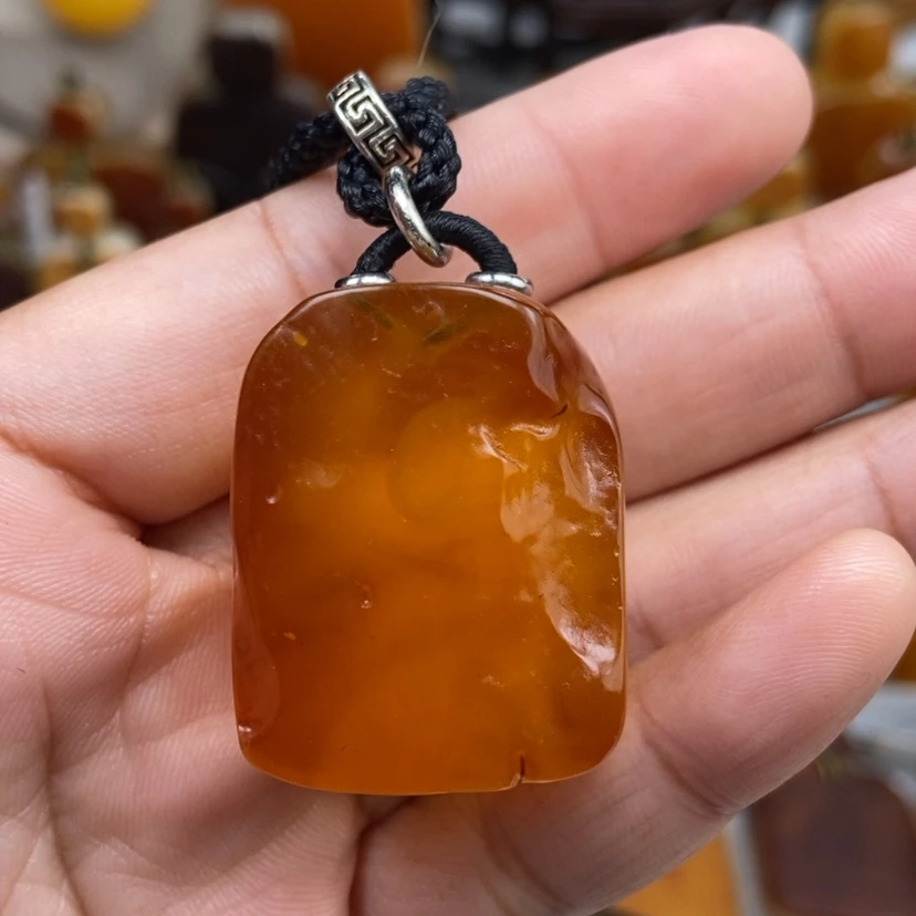 【闪购商品】琥珀颈饰未镶嵌