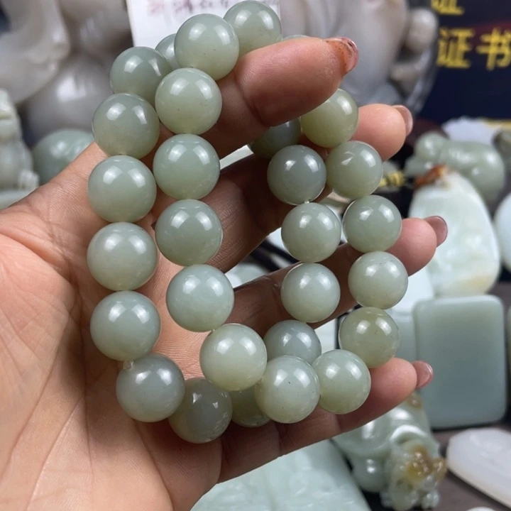 和田玉（糖玉）颈饰未镶嵌山*木