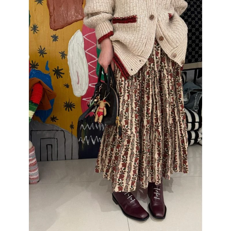 全松紧腰不规则褶皱碎花半裙 J24Q064