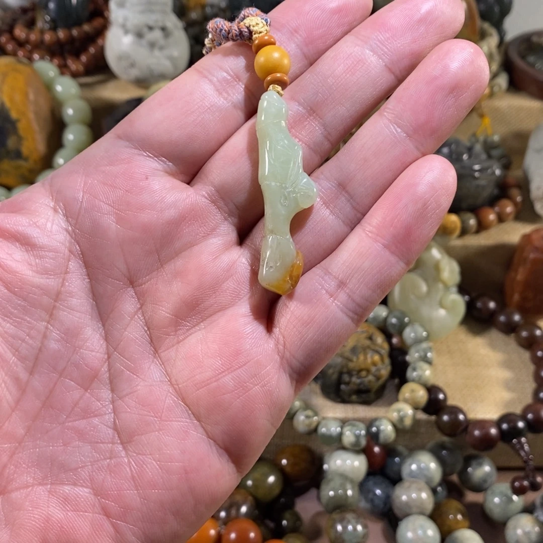 岫岩河磨玉（透闪石质玉）未镶嵌挂件