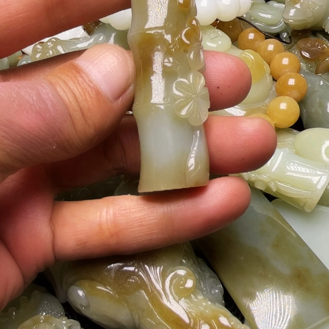 和田玉吊坠(不含链)未镶嵌用****1