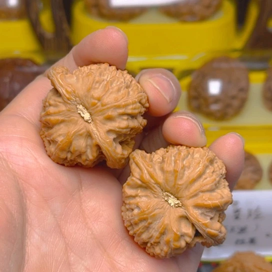 吊坠文玩核桃白狮子