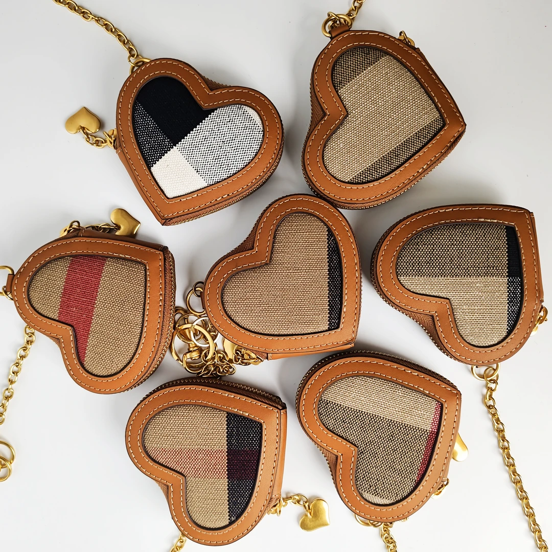 【工厂直销】黄麻经典爱心包挂 拉链款（麻料格纹随机介意勿拍）