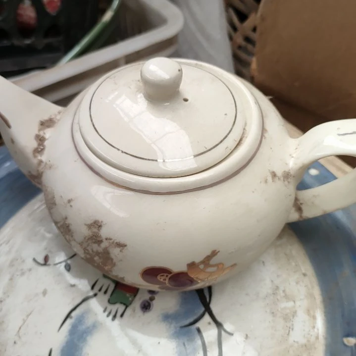 摆件陶瓷盘子碗啥都有