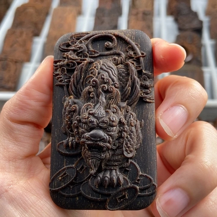 木癸*越1红土貔貅吊坠牌了