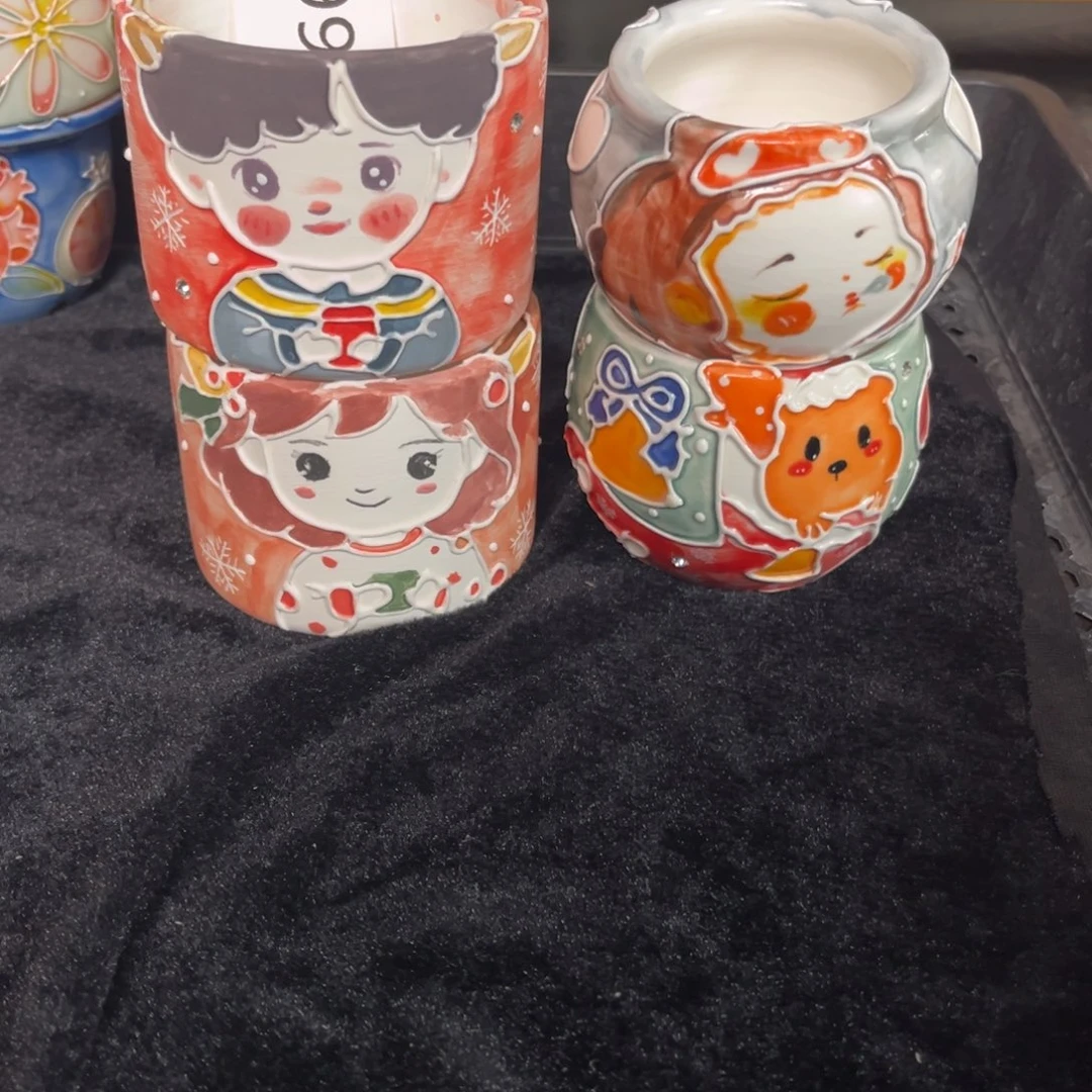 萝***嗦664多肉花盆   4个