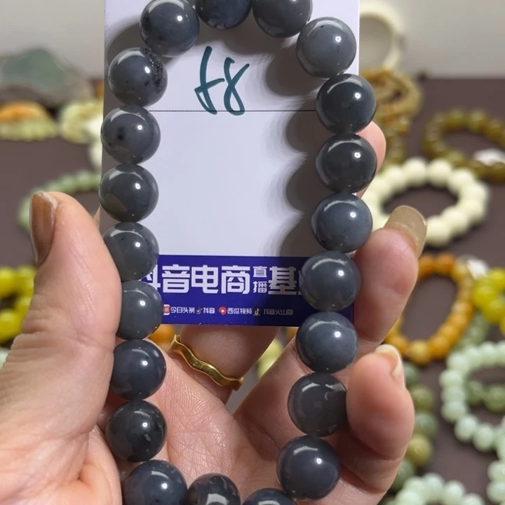 蛇纹石玉未镶嵌手链