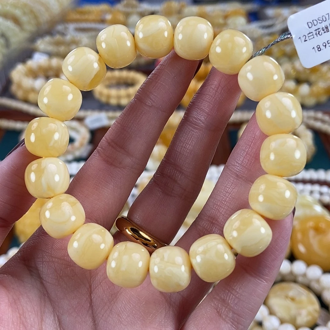 琥珀未镶嵌珠宝奇石12 18.95 白花蜡同料