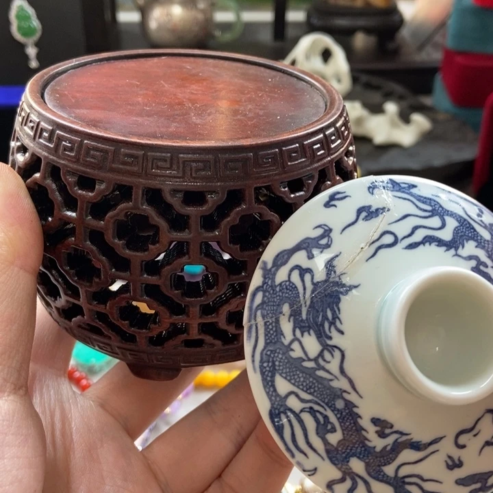 瓷片不哈哈哈哈哈哈哈哈哈哈吧