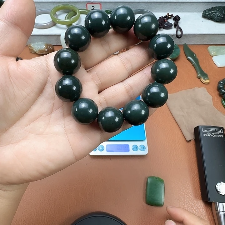 和田玉未镶嵌颈饰且未蓝卡20