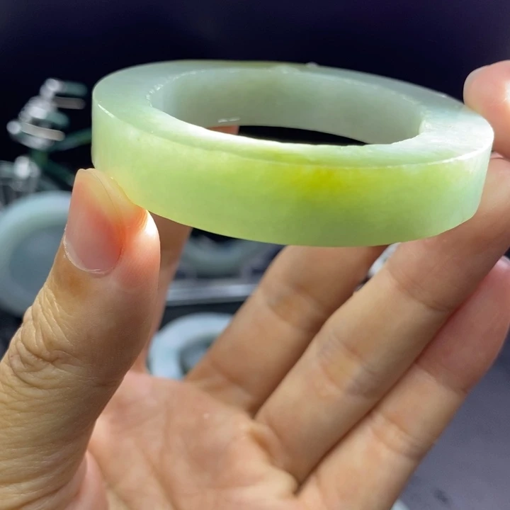 定制翡翠手镯翡翠定制A货未镶嵌