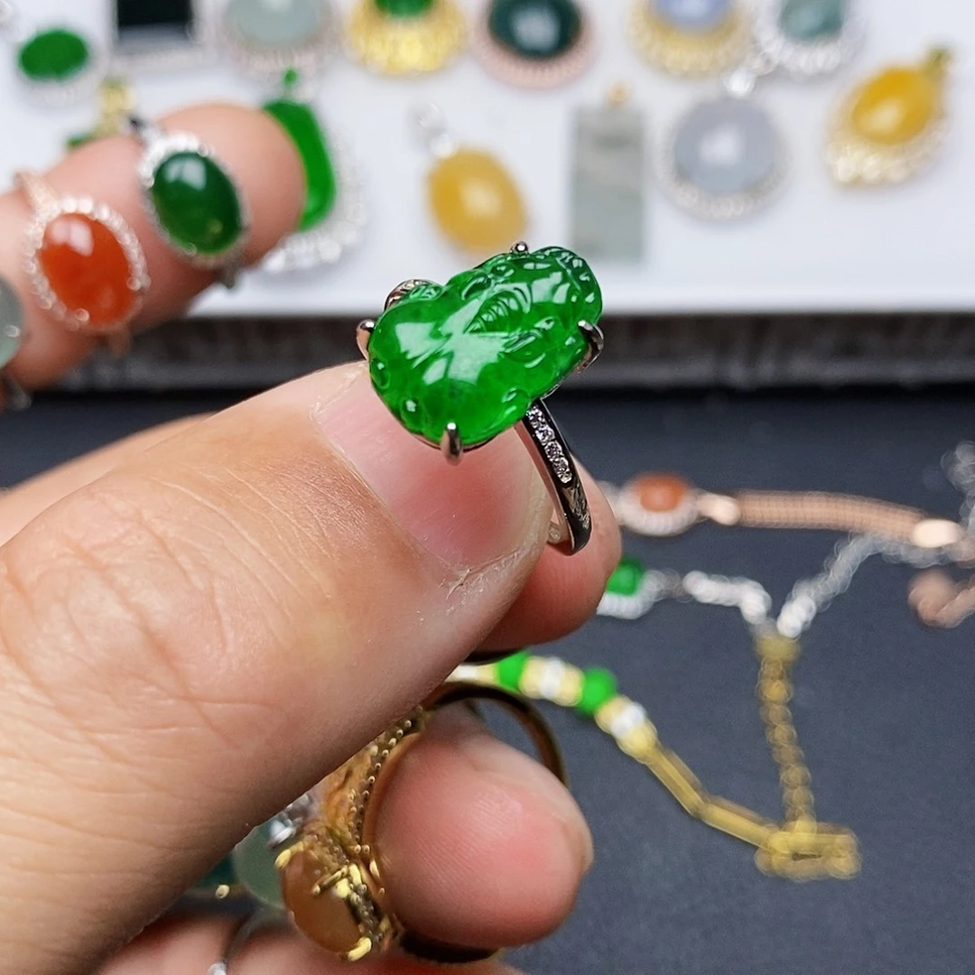 翡翠戒指银S925镶嵌戒指