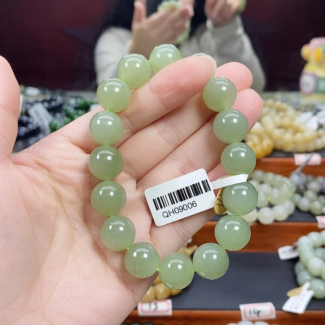 未镶嵌和田玉手链