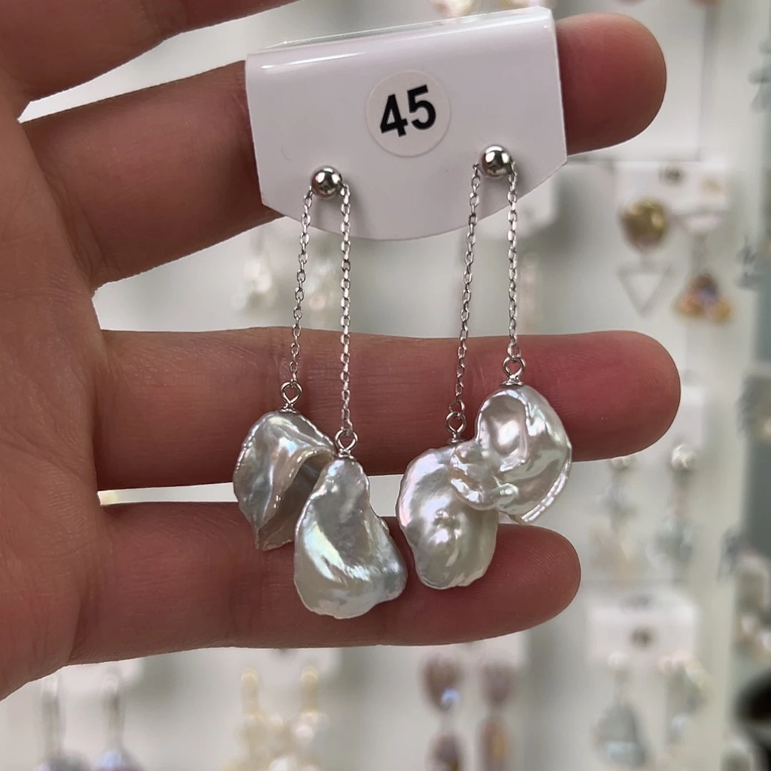 非金属巴洛克花瓣耳饰