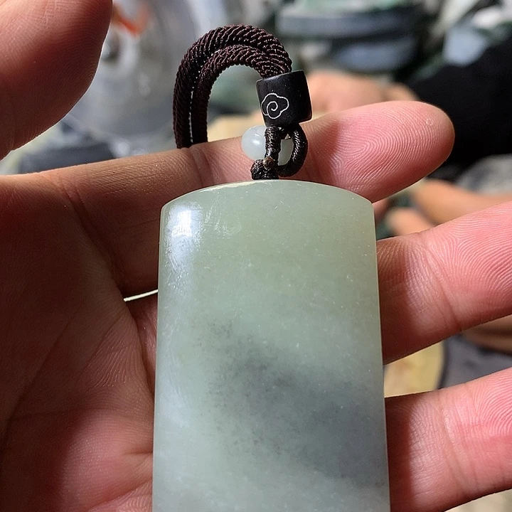 颈饰未镶嵌和田玉（糖玉）
