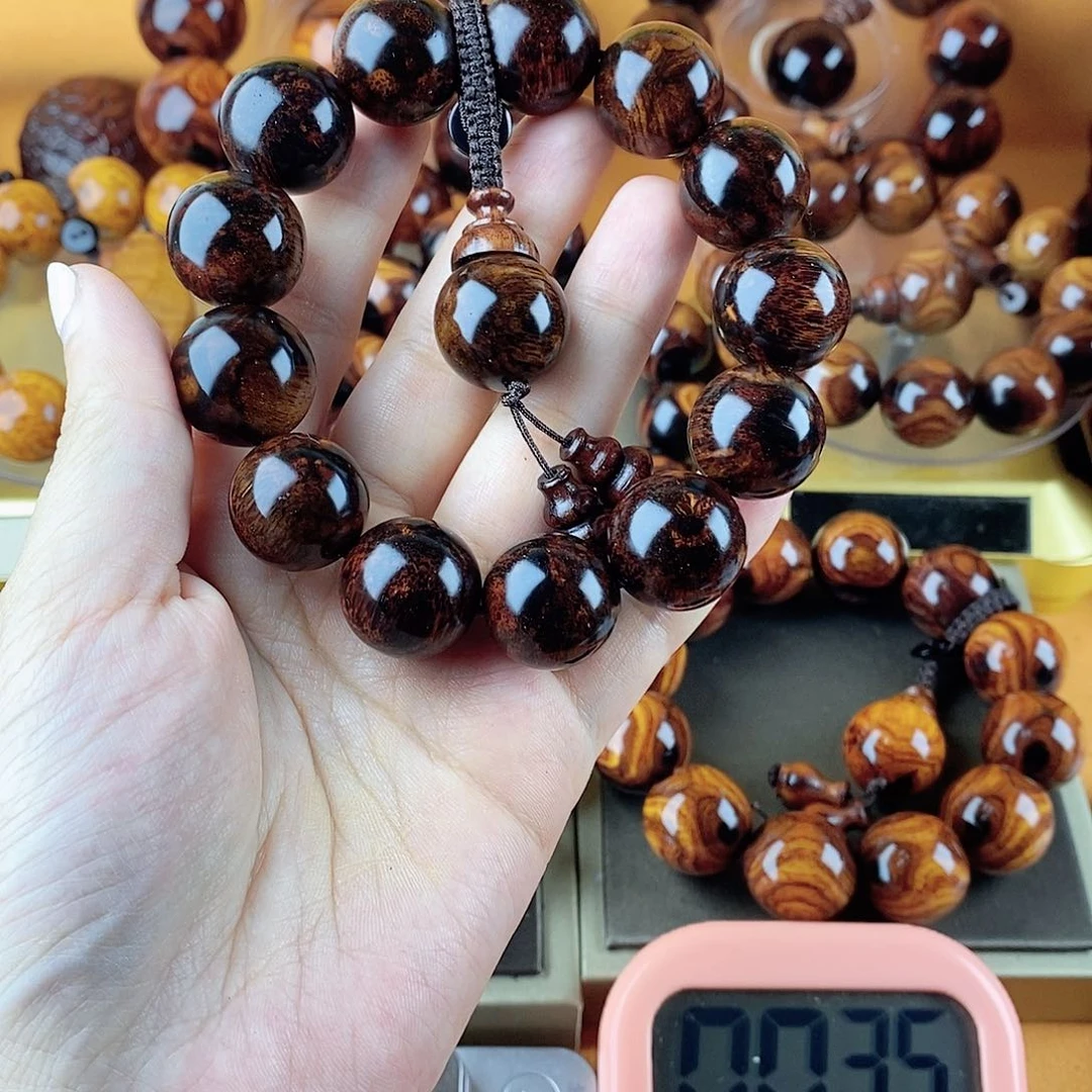 黄花梨/降香黄檀果**间