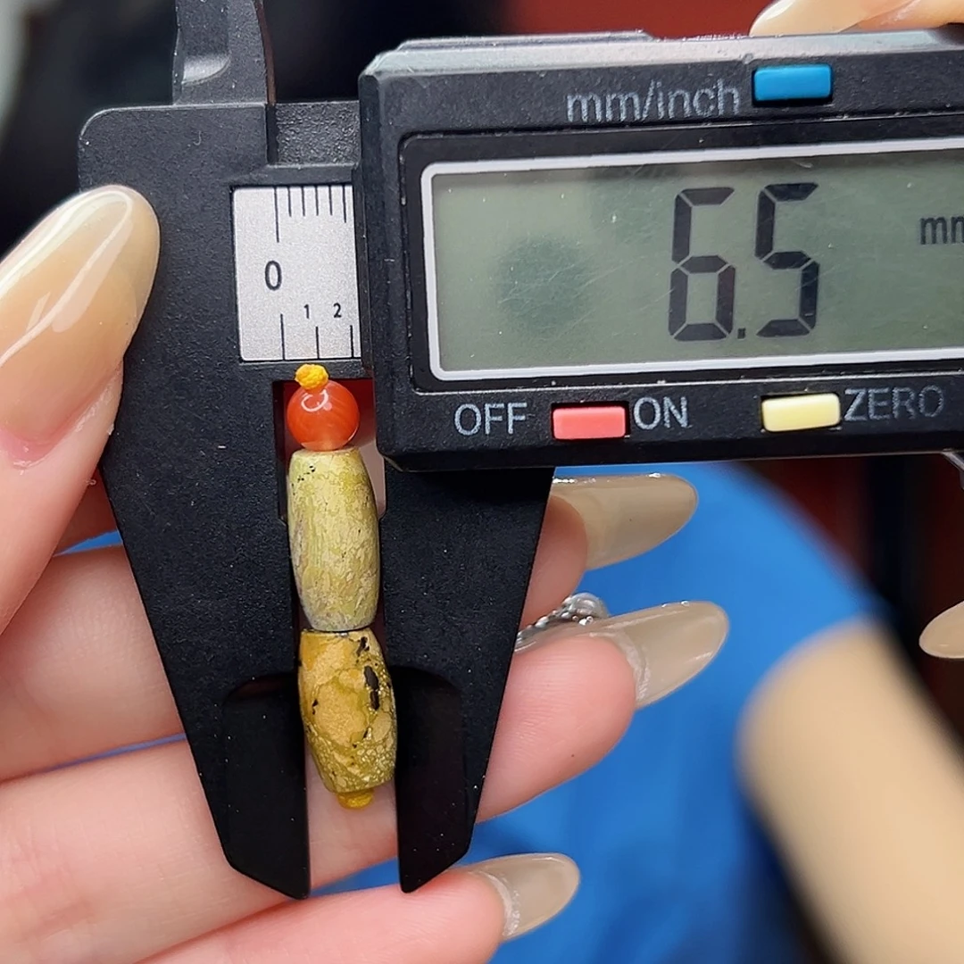 未镶嵌南红玛瑙珠宝奇石