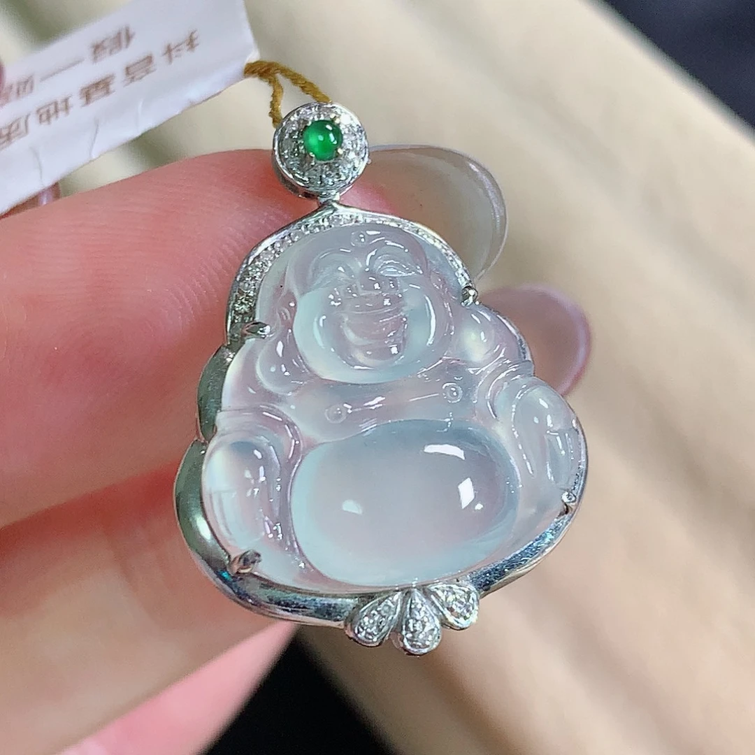 翡翠18K金镶嵌颈饰佛公