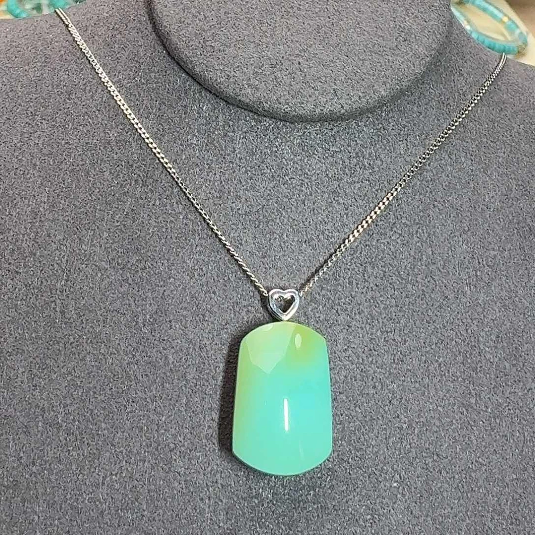 绿松石银S925镶嵌珠宝奇石饱满无事牌吊坠