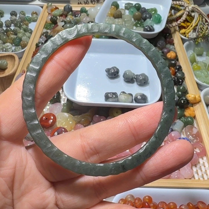 和田玉未镶嵌珠宝半成品