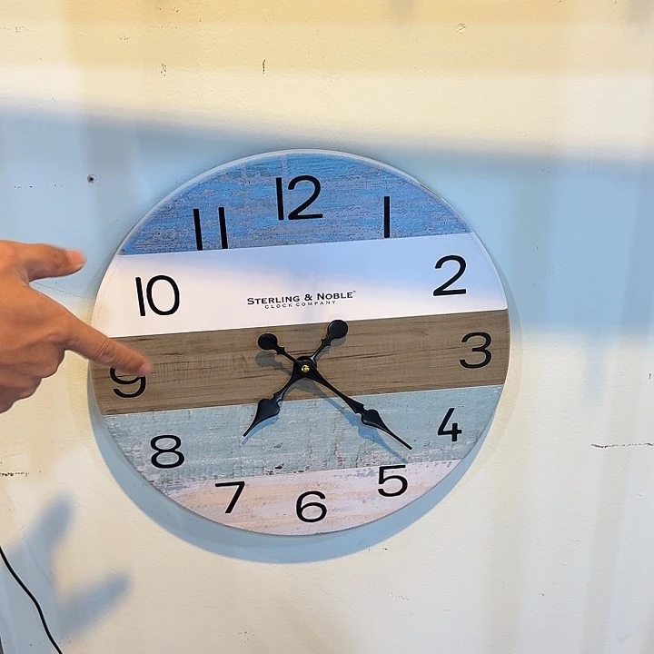 有机玻璃木质时钟