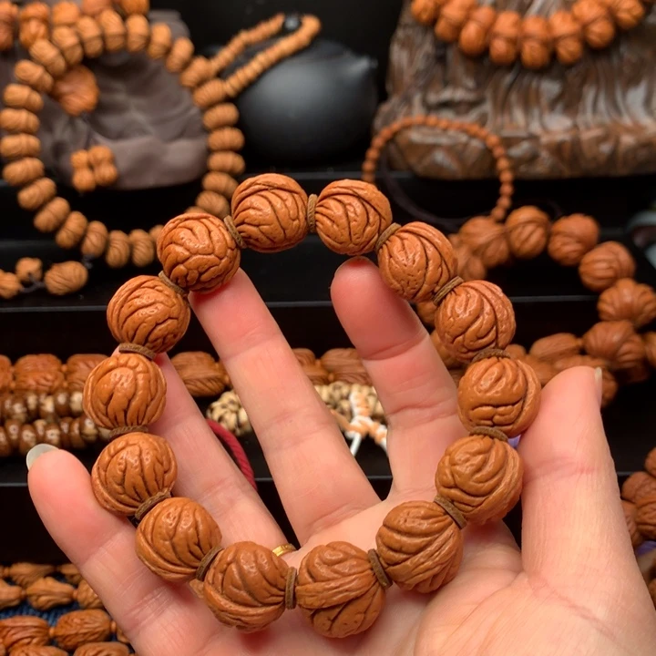 0****0桃核霸王龙原装。      18