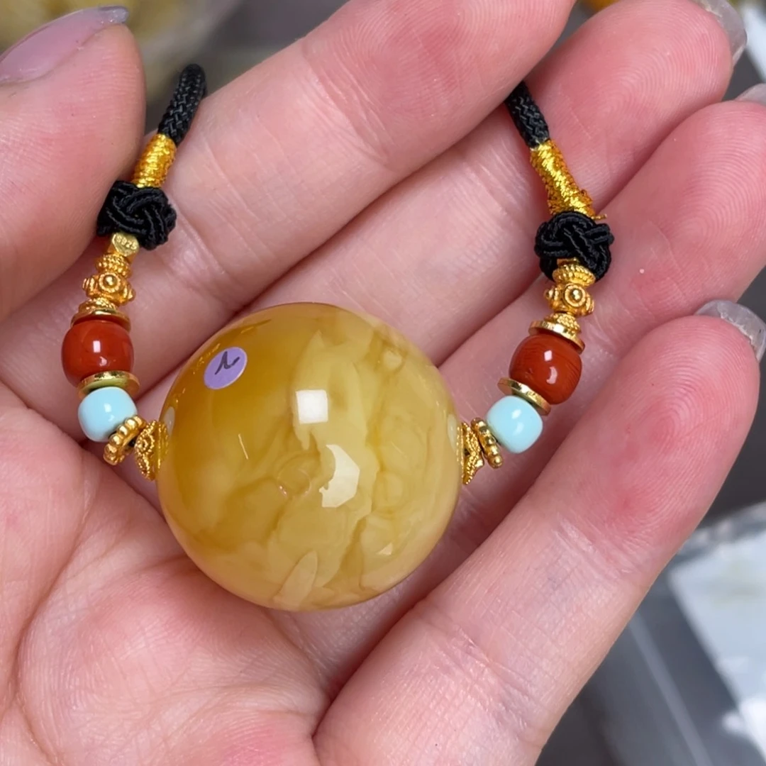 未镶嵌琥珀裸石微瑕25➕660