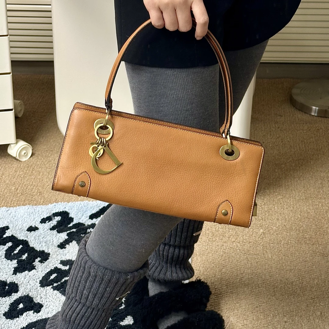 99新 DIOR/迪奥 焦糖色戴妃横版单肩包