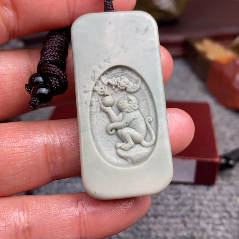 【闪购商品】原石雕刻手把件