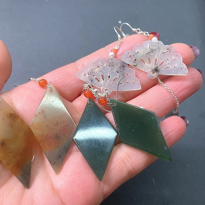 蛇纹石玉耳饰未镶嵌闹*