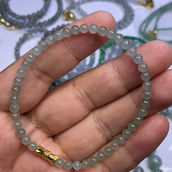 定制翡翠未镶嵌毛然需要抛光，请慎拍