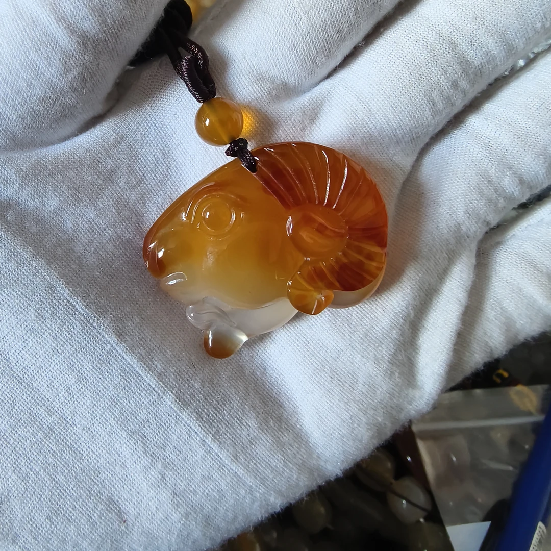 49号北红天然玛瑙羊吊坠