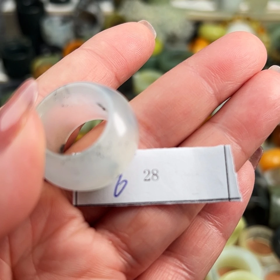 【闪购商品】合金蛇纹石玉戒指?