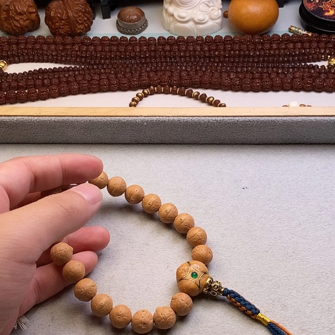 凤眼菩提吊坠。。。。。。。。。。。