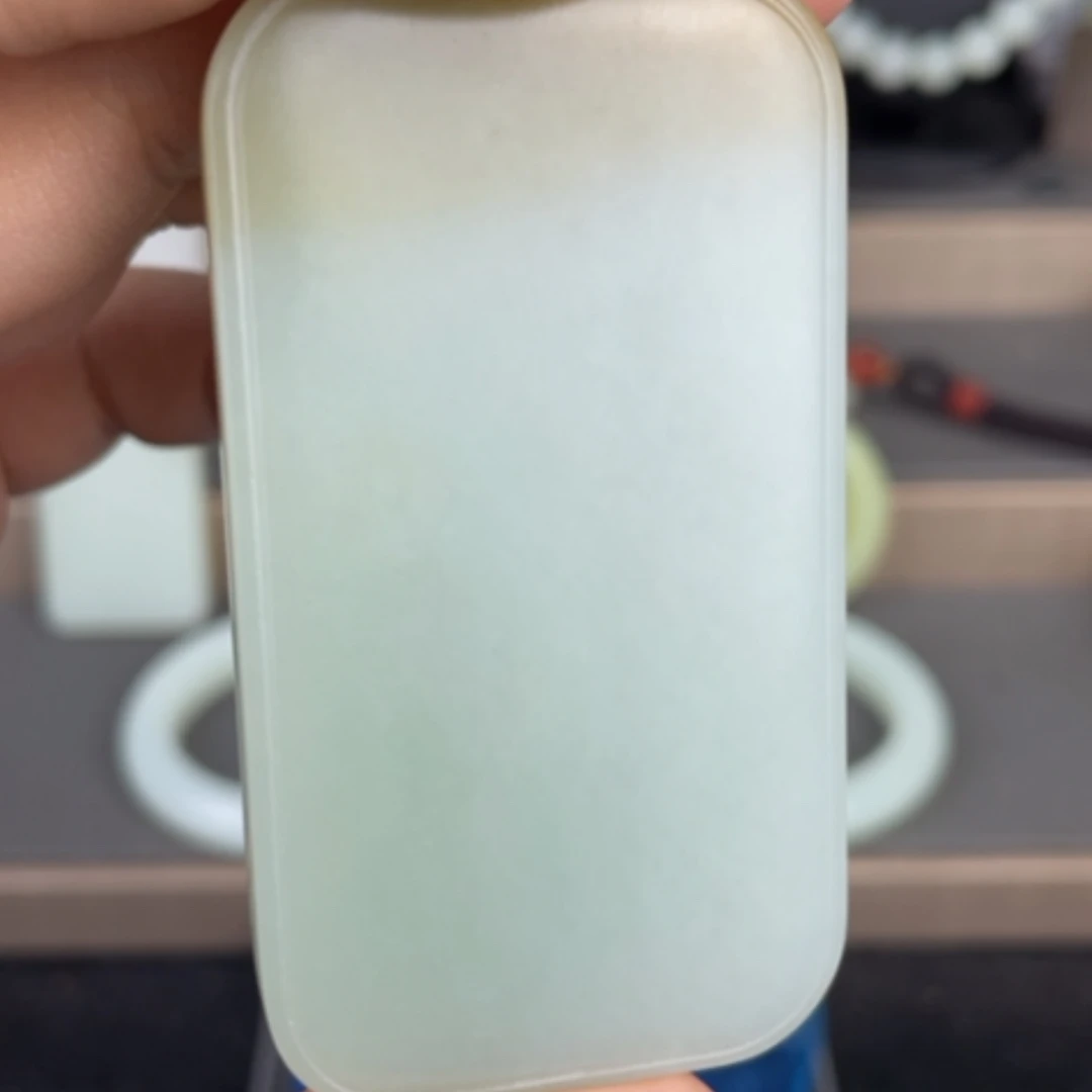 【闪购商品】颈饰未镶嵌和田玉