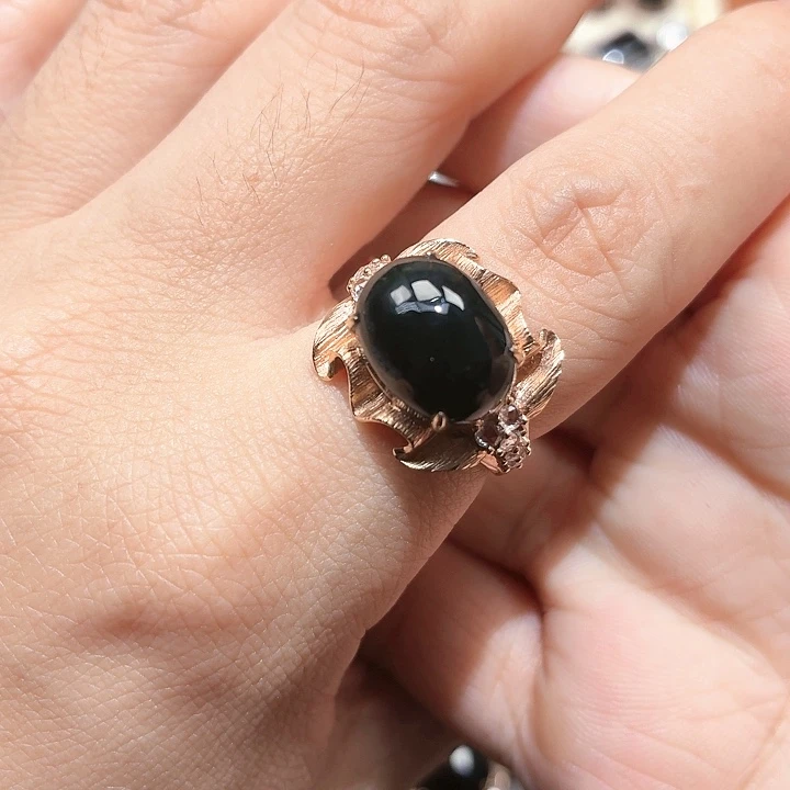 翡翠18K金镶嵌戒指