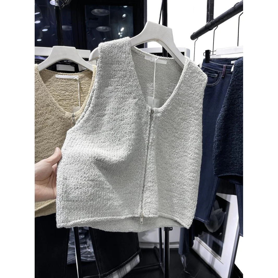 闭眼入！版型巨好看！秋季叠穿针织开衫马甲设计感显瘦V领衣背心女
